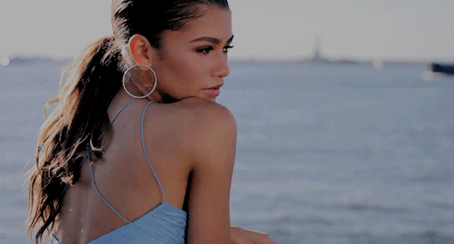 Zendaya Gif